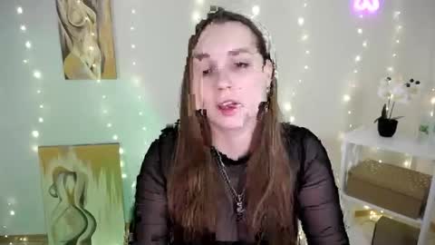 Snapshot of yours_piece_of_happiness_ chatting on March 11, 2026, 6:30 am Happy online show from March 11, 2026, 6:30 am