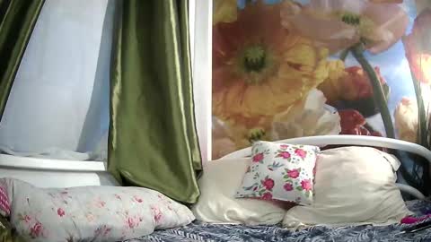 kroshka online show from December 17, 2025, 12:33 pm