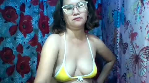 Snapshot of yourshygirl82 chatting on July 3, 2026, 11:49 am im MAY online show from July 3, 2026, 11:49 am
