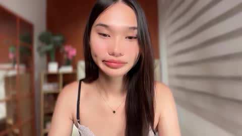 yoursluttyashxx online show from April 28, 2026, 5:51 pm