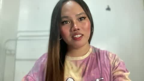 Snapshot of yourspecialgirl_rhea chatting on April 22, 2026, 12:28 pm yourspecialgirl_rhea online show from April 22, 2026, 12:28 pm