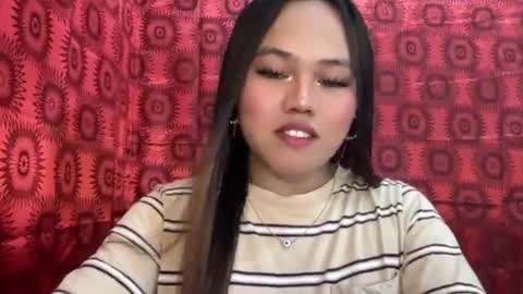 Snapshot of yourspecialgirl_rhea chatting on May 3, 2026, 7:14 am yourspecialgirl_rhea online show from May 3, 2026, 7:14 am