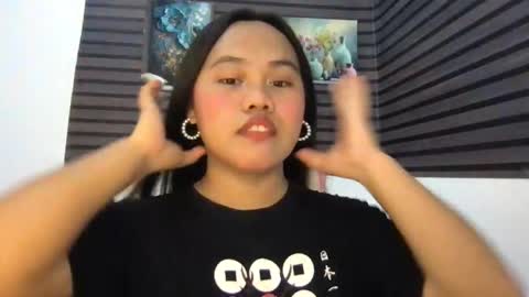 Snapshot of yourspecialgirl_rhea chatting on May 5, 2026, 12:35 pm yourspecialgirl_rhea online show from May 5, 2026, 12:35 pm