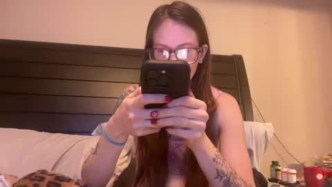 yourstrulylivy online show from December 30, 2024, 12:52 pm