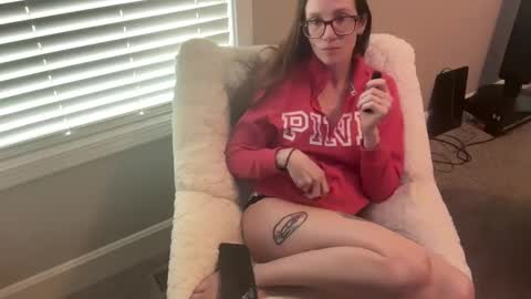 yourstrulylivy online show from January 3, 2025, 7:18 pm