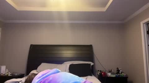 yourstrulylivy online show from January 9, 2025, 12:09 pm