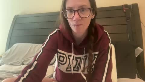 yourstrulylivy online show from January 23, 2025, 3:11 pm