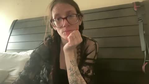 yourstrulylivy online show from February 20, 2025, 5:40 pm