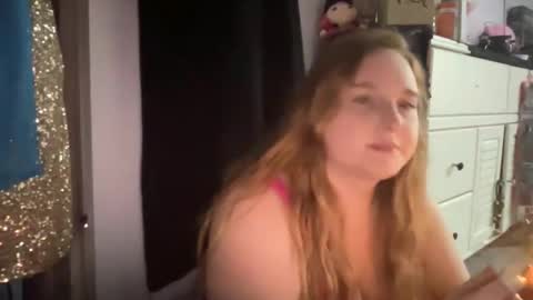 Snapshot of yourthickgingergoddess chatting on December 9, 2024, 3:22 pm yourthickgingergoddess online show from December 9, 2024, 3:22 pm