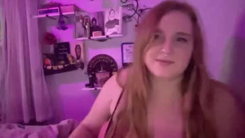 Snapshot of yourthickgingergoddess chatting on December 18, 2024, 1:37 am yourthickgingergoddess online show from December 18, 2024, 1:37 am