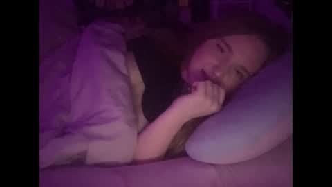 Snapshot of yourthickgingergoddess chatting on January 13, 2025, 5:23 am yourthickgingergoddess online show from January 13, 2025, 5:23 am