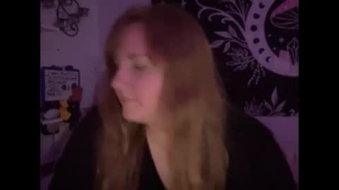 Snapshot of yourthickgingergoddess chatting on February 24, 2025, 5:00 am yourthickgingergoddess online show from February 24, 2025, 5:00 am