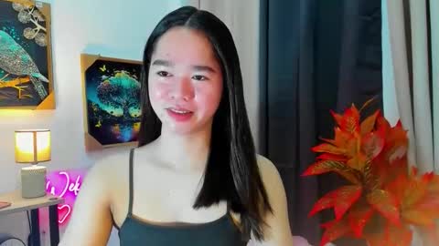 yourtinybunny online show from December 5, 2025, 4:43 am