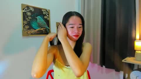 yourtinybunny online show from May 11, 2026, 10:21 am