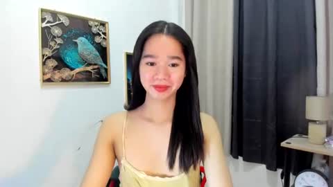 yourtinybunny online show from June 13, 2026, 12:03 pm