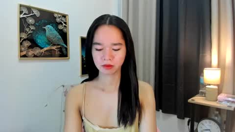 yourtinybunny online show from June 15, 2026, 12:40 pm