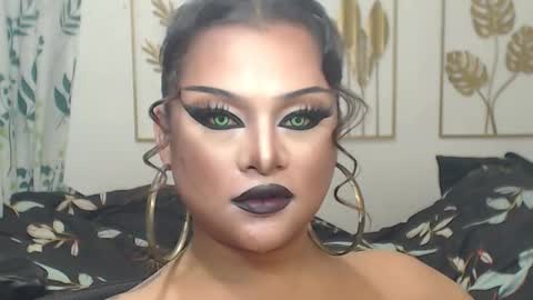 Snapshot of yourtrannyqueenxxx chatting on October 30, 2025, 10:43 pm Anastacia Grey  online show from October 30, 2025, 10:43 pm