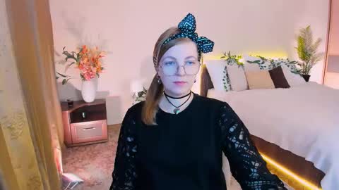 Snapshot of youruniverser chatting on September 30, 2025, 9:36 am Alice online show from September 30, 2025, 9:36 am