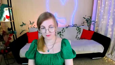 Snapshot of youruniverser chatting on June 7, 2026, 9:24 am Alice online show from June 7, 2026, 9:24 am