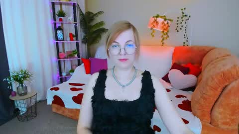 Snapshot of youruniverser chatting on June 9, 2026, 9:32 am Alice online show from June 9, 2026, 9:32 am