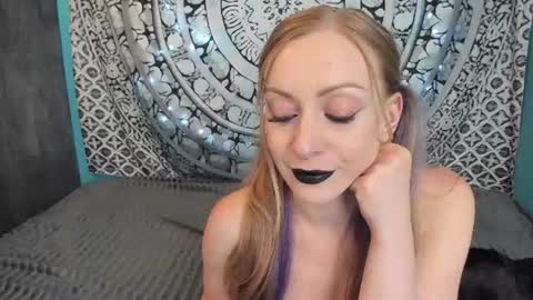 YourVenus00 -Follow my OF online show from June 11, 2026, 4:05 pm