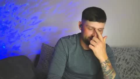 youzername2 online show from April 4, 2026, 12:42 am