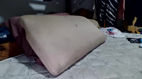 yozapa online show from November 11, 2025, 7:03 pm