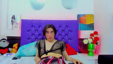 yu_yang69 online show from February 2, 2026, 8:07 pm