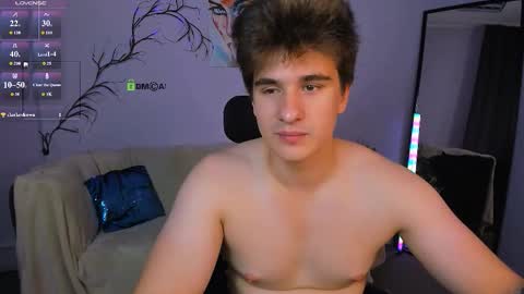 yudji_boy online show from September 9, 2025, 7:41 am
