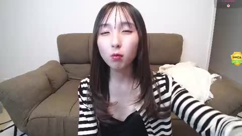 Snapshot of yui_x chatting on July 29, 2026, 12:14 pm yui_x online show from July 29, 2026, 12:14 pm