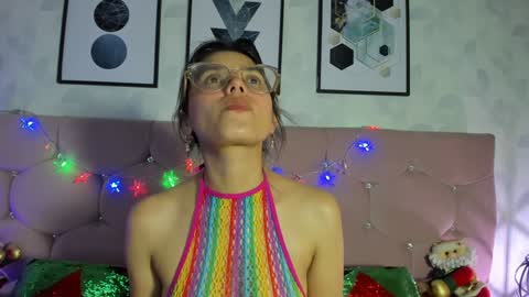 Yukki Kuran online show from December 27, 2024, 2:36 am