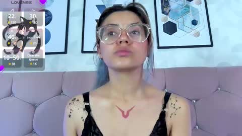 Yukki Kuran online show from February 12, 2025, 7:55 am