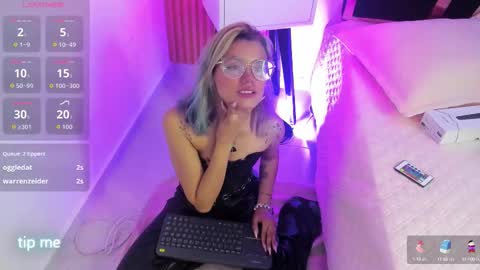 Yukki Kuran online show from September 11, 2025, 3:06 am