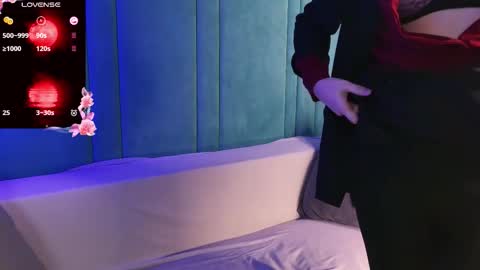 Yuko online show from October 14, 2025, 8:20 pm