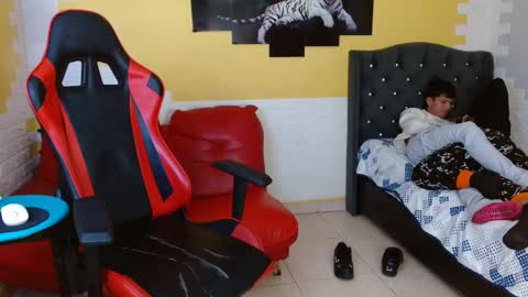 yuky_23 online show from September 10, 2025, 12:05 pm