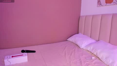 Snapshot of yuli_cardona_ chatting on October 14, 2025, 8:53 pm Yuliet online show from October 14, 2025, 8:53 pm