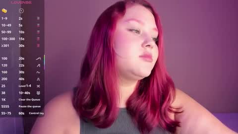 Snapshot of yuli_cardona_ chatting on October 17, 2025, 7:49 pm Yuliet online show from October 17, 2025, 7:49 pm