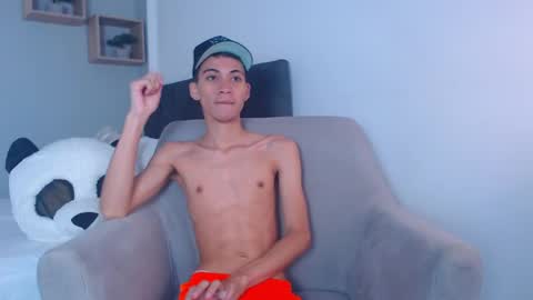 Snapshot of yulian_vasquez chatting on February 23, 2025, 12:16 pm yulian_vasquez online show from February 23, 2025, 12:16 pm