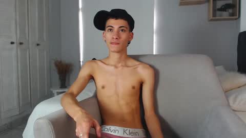 Snapshot of yulian_vasquez chatting on March 8, 2025, 6:16 pm yulian_vasquez online show from March 8, 2025, 6:16 pm