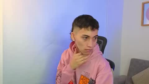 Snapshot of yulian_vasquez chatting on September 29, 2025, 12:21 pm yulian_vasquez online show from September 29, 2025, 12:21 pm