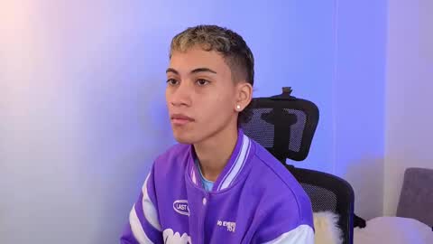 Snapshot of yulian_vasquez chatting on October 6, 2025, 12:24 pm yulian_vasquez online show from October 6, 2025, 12:24 pm