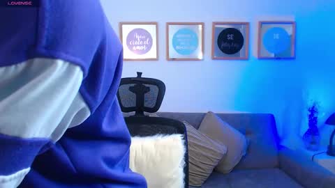 Snapshot of yulian_vasquez chatting on October 9, 2025, 12:36 pm yulian_vasquez online show from October 9, 2025, 12:36 pm