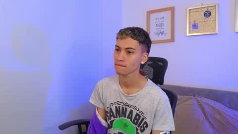 Snapshot of yulian_vasquez chatting on November 1, 2025, 12:29 pm yulian_vasquez online show from November 1, 2025, 12:29 pm