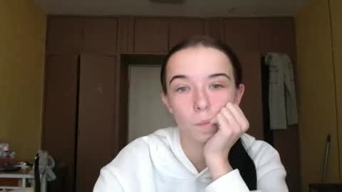 Yuliia online show from October 21, 2025, 6:58 am