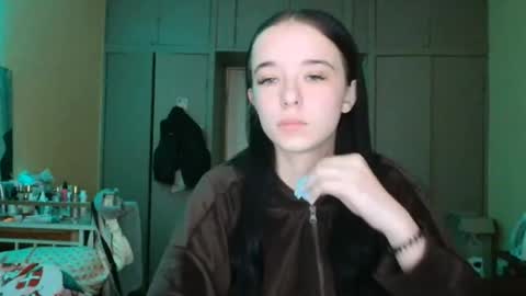 Yuliia online show from March 31, 2026, 7:42 am