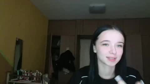 Yuliia online show from April 3, 2026, 8:01 am