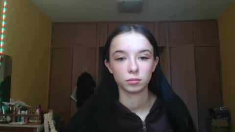 Yuliia online show from May 1, 2026, 7:46 am