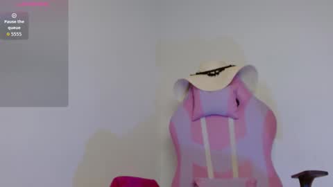 Yuli and SaraIndependent model online show from October 6, 2025, 8:28 pm