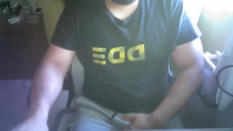 yulius_7 online show from October 7, 2025, 8:55 am