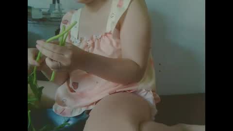 yumi123_ online show from December 19, 2025, 1:56 am